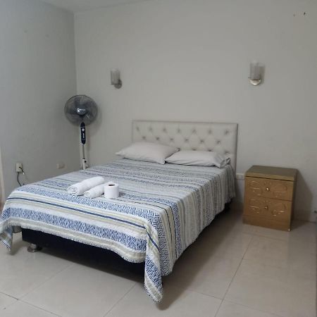 Larcomar Casa De Campo, En El Cuadro, Chaclacayo Bed & Breakfast Lima Bagian luar foto